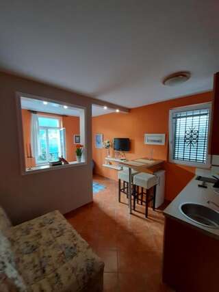 Апартаменты Villa Perla Del Mare Котор Номер-студио с патио и видом на море-9