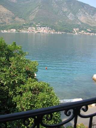 Апартаменты Villa Perla Del Mare Котор Номер-студио с патио и видом на море-26